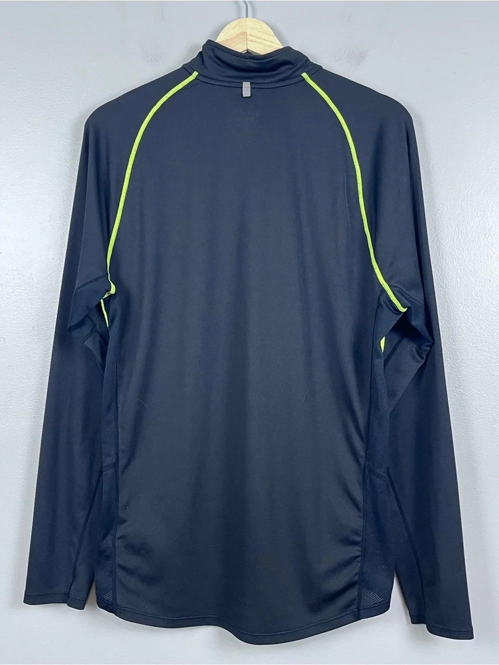 Nike Running Women's Dri-Fit 1/4 Zip Lightweight Performance Top Size M; Active